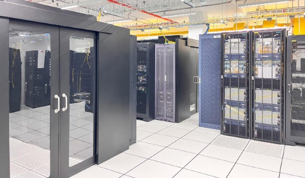 Professional IT Services Data Centre Consultancy.
